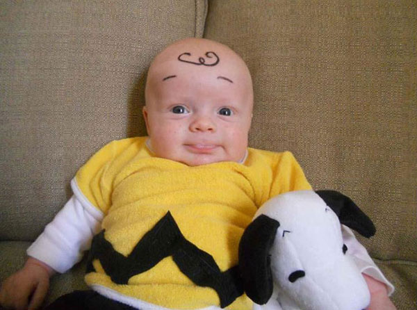 Come realizzare un costume di Charlie Brown fai da te