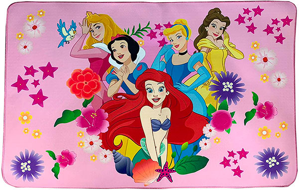 Tappeto delle principesse Disney per la cameretta delle bambine n.4