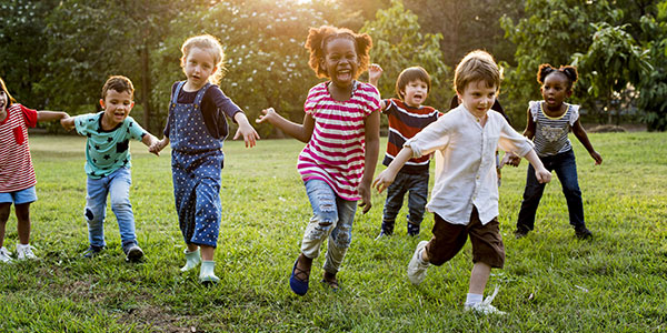 Giochi per feste di compleanno bambini - Giochi ricchi di avventura -  PlayTable Friends