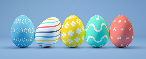 Uova di Pasqua decorate con vari disegni