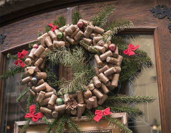 Ghirlanda Natalizia Tappi Sughero 04 Modello di ghirlanda natalizia con tappi di sughero n.04