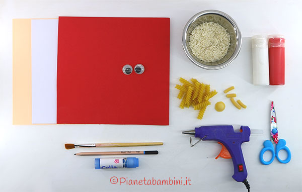 Occorrente per creare Babbo Natale con pasta cruda